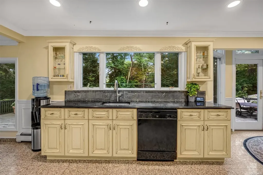103 Wichard Boulevard Commack NY 11725