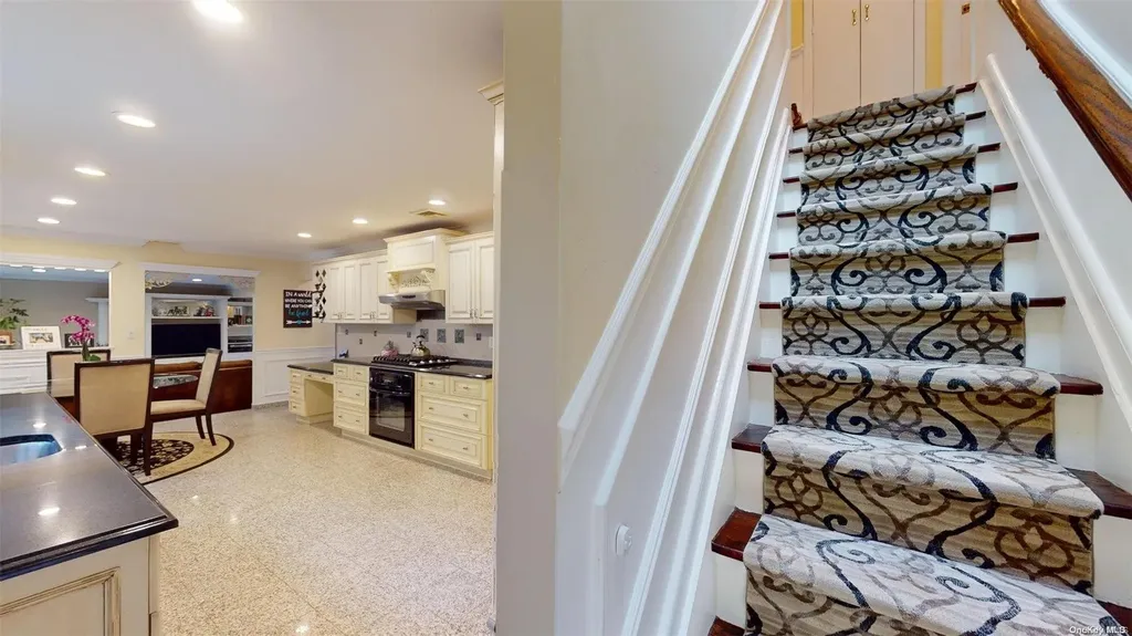 103 Wichard Boulevard Commack NY 11725