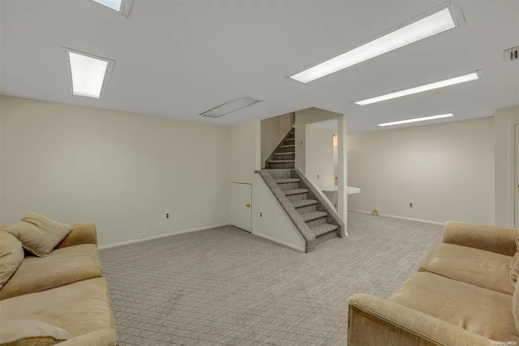 103 Wichard Boulevard Commack NY 11725