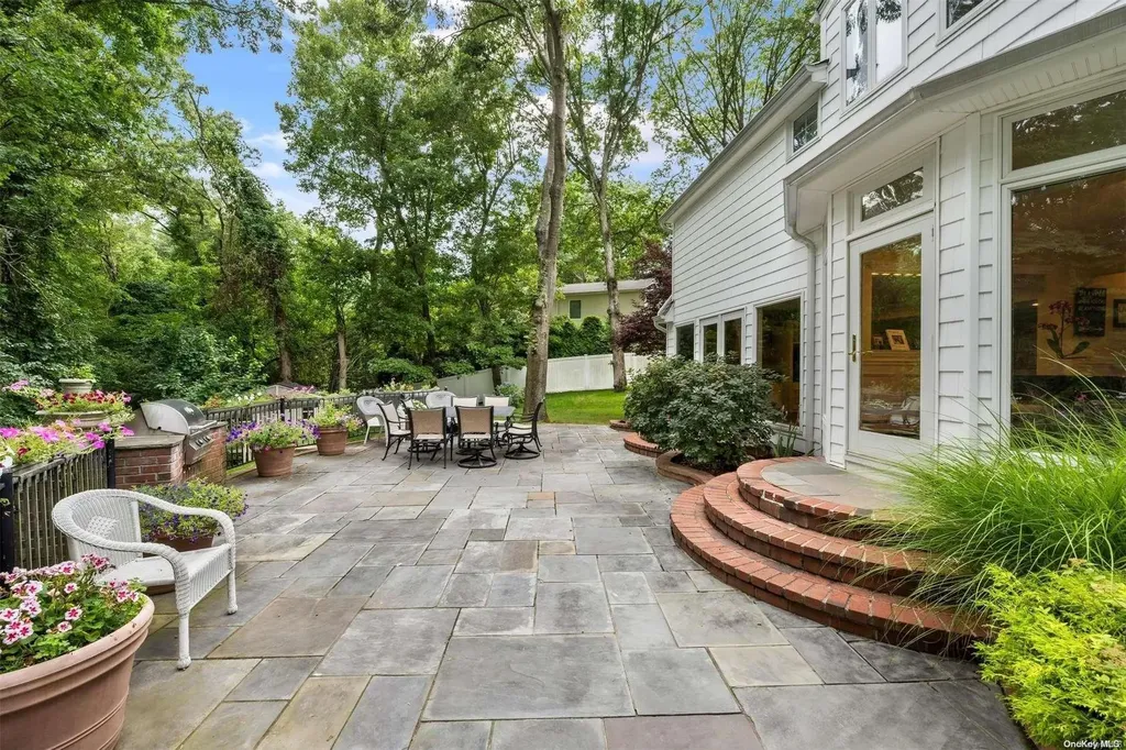 103 Wichard Boulevard Commack NY 11725