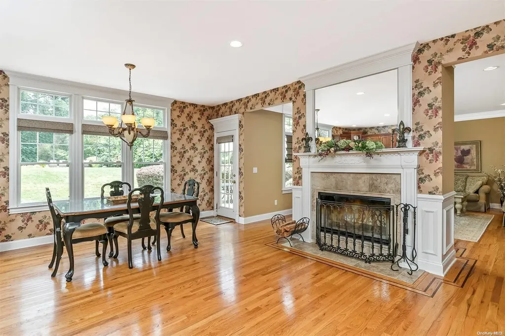 15 Eckernkamp Drive Smithtown NY 11787