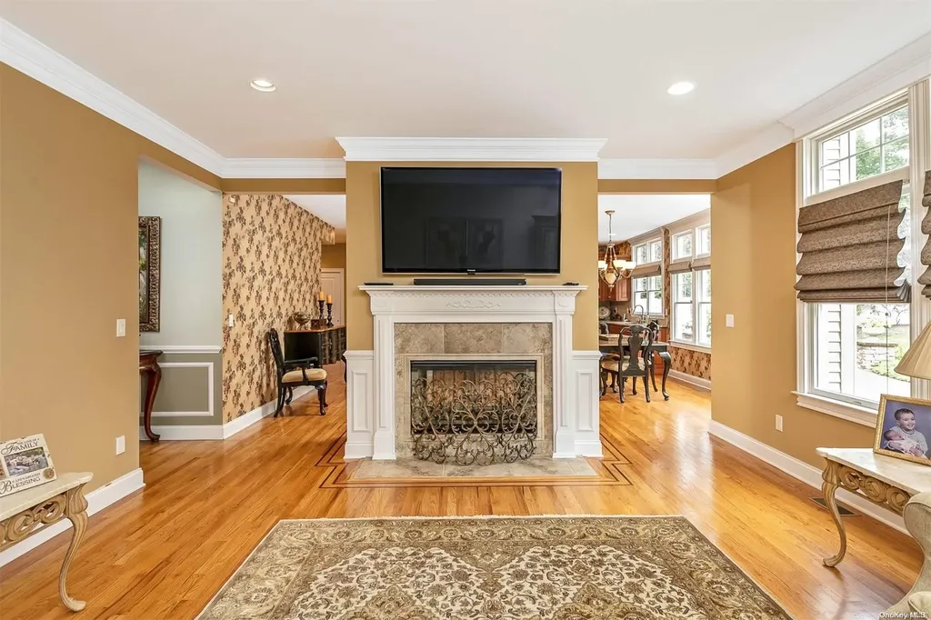 15 Eckernkamp Drive Smithtown NY 11787