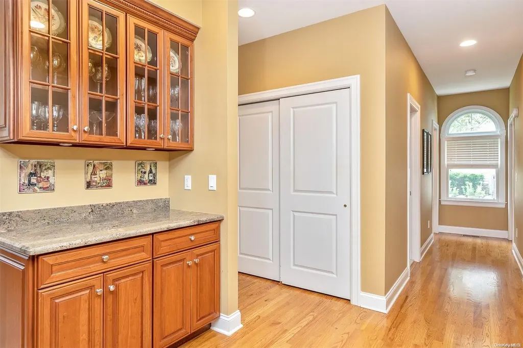 15 Eckernkamp Drive Smithtown NY 11787