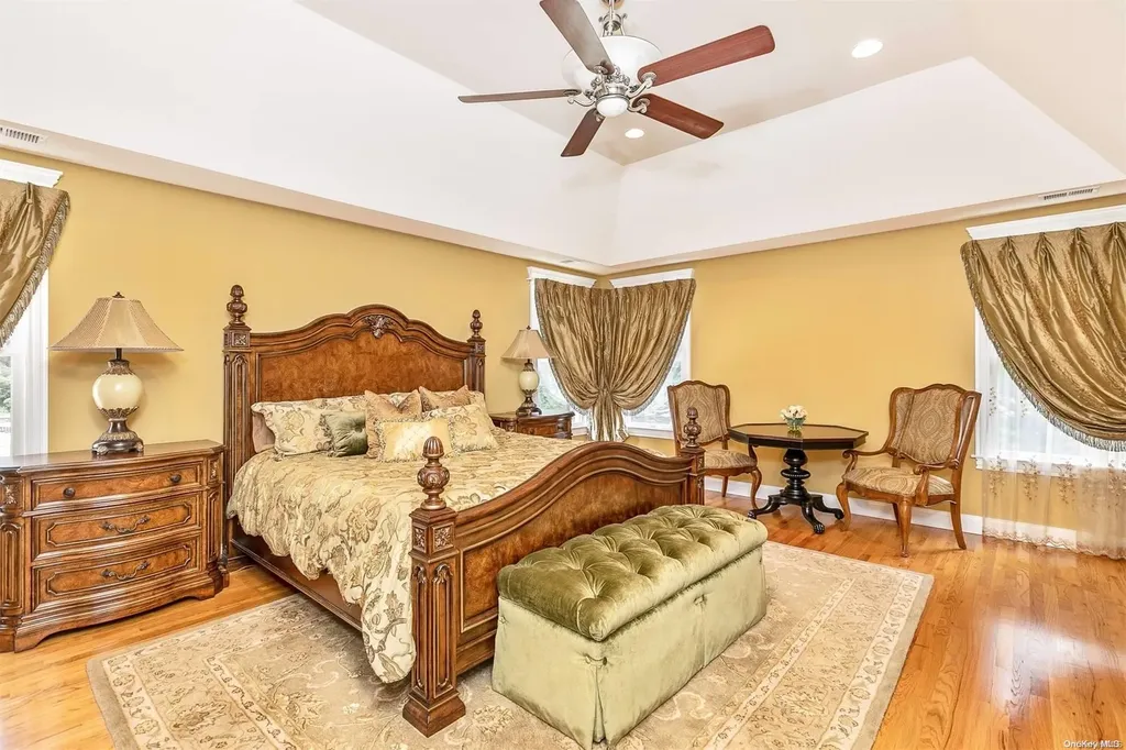 15 Eckernkamp Drive Smithtown NY 11787