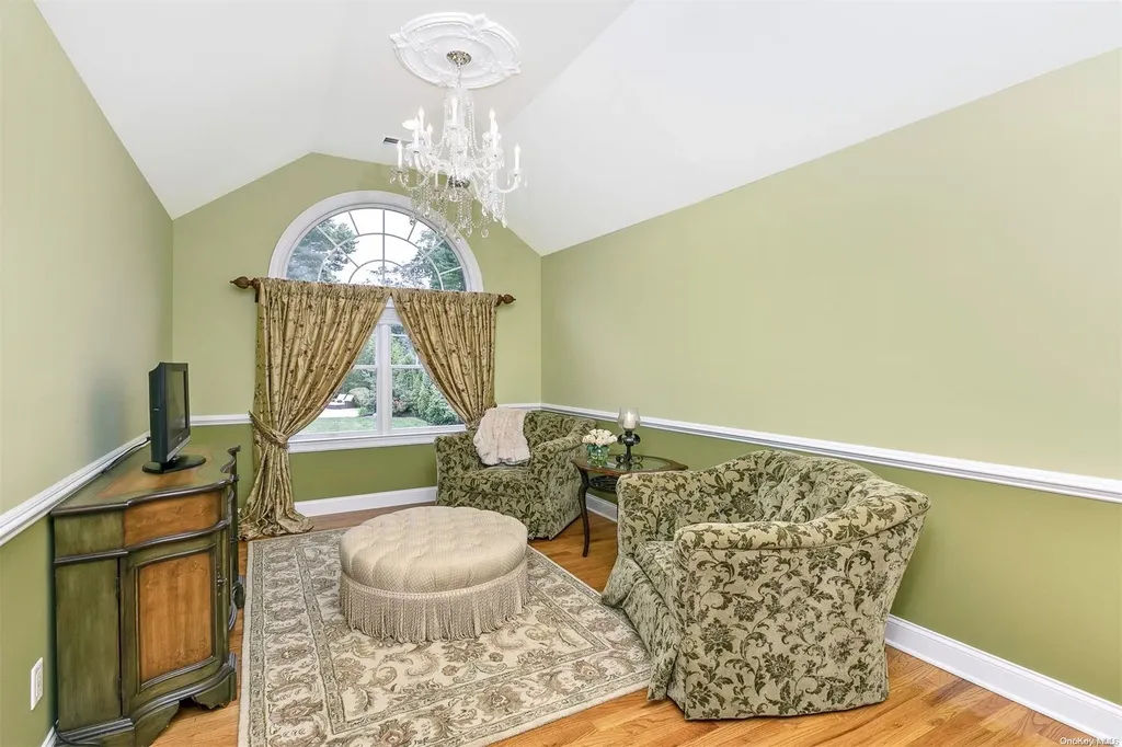15 Eckernkamp Drive Smithtown NY 11787