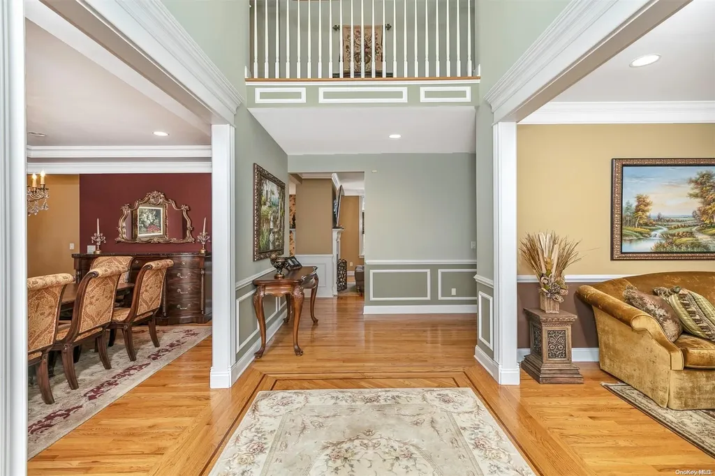 15 Eckernkamp Drive Smithtown NY 11787