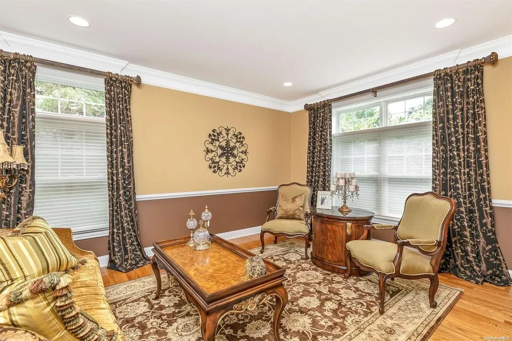 15 Eckernkamp Drive Smithtown NY 11787
