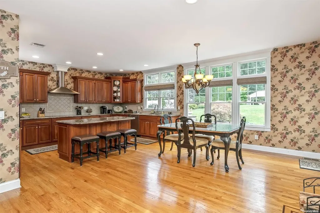 15 Eckernkamp Drive Smithtown NY 11787
