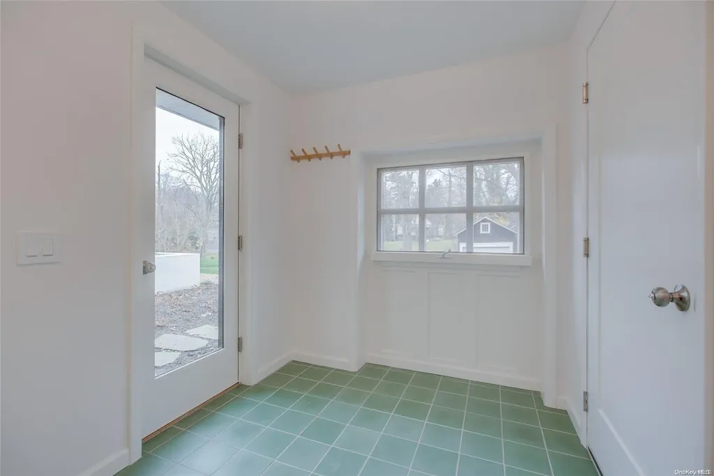 80 Hollow Road Stony Brook NY 11790