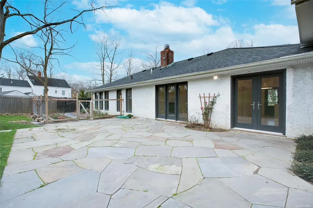 80 Hollow Road Stony Brook NY 11790