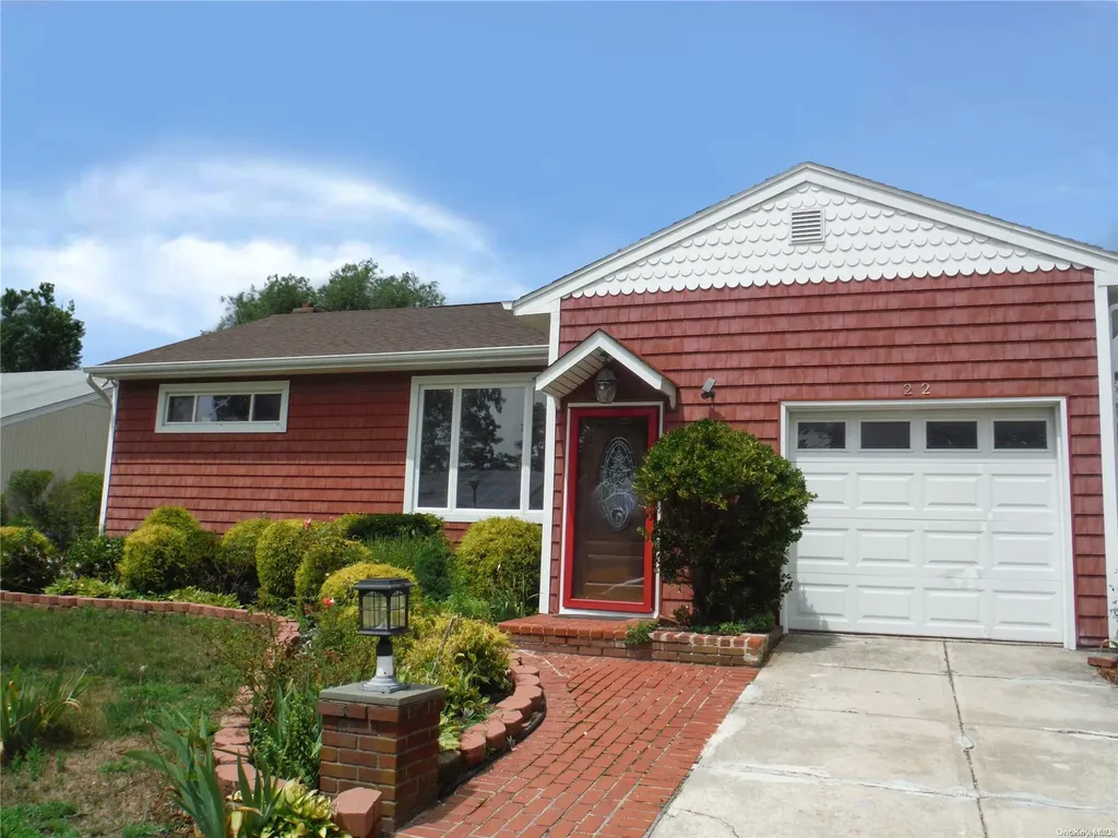 22 Elderberry Lane Valley Stream NY 11581