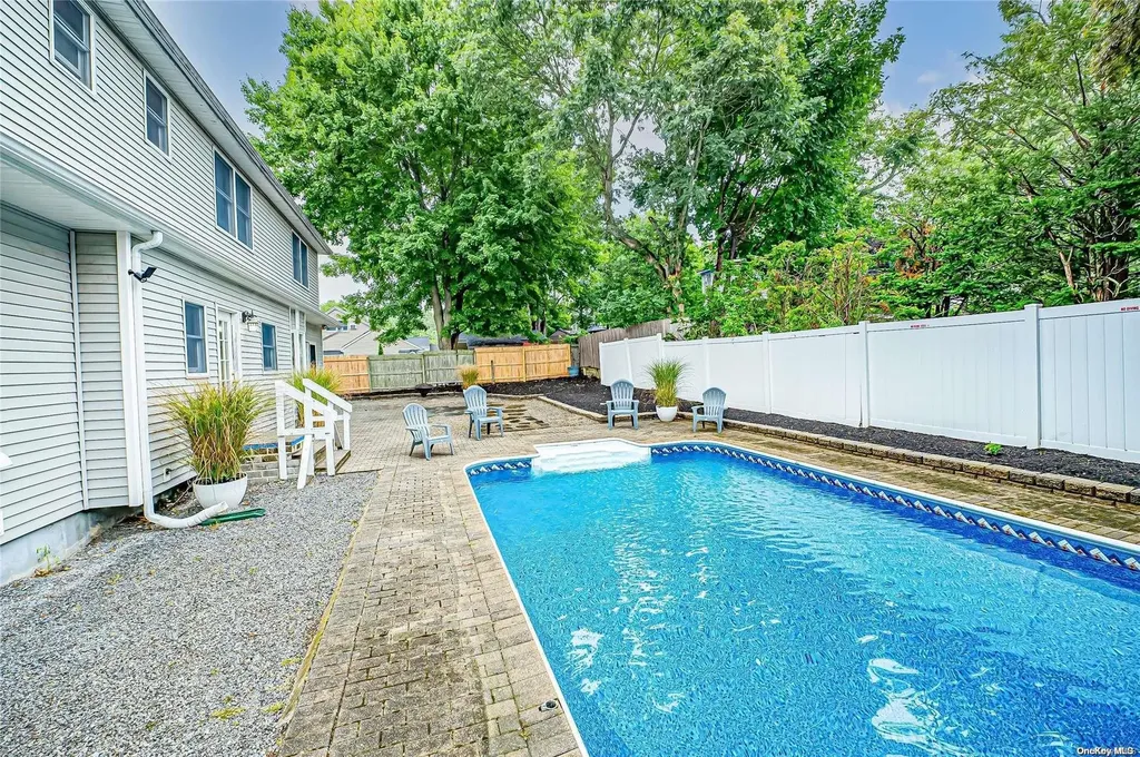 9 Lancaster Avenue Nesconset NY 11767