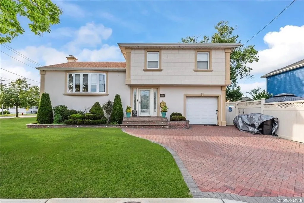 1093 Van Buren Place Baldwin NY 11510