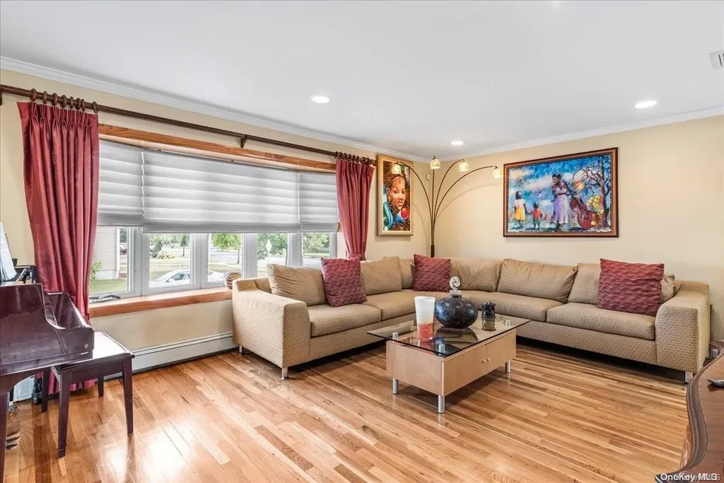 1093 Van Buren Place Baldwin NY 11510