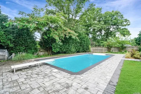 22 Norwalk Lane Selden NY 11784