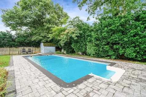 22 Norwalk Lane Selden NY 11784