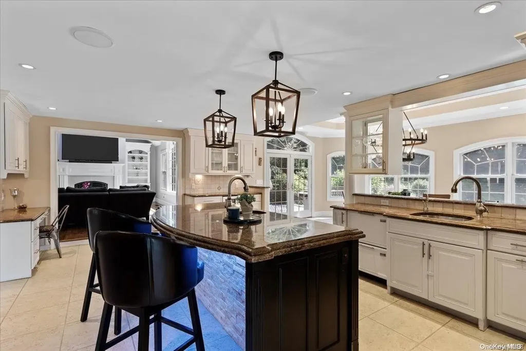 2 Susan Lane Dix Hills NY 11746