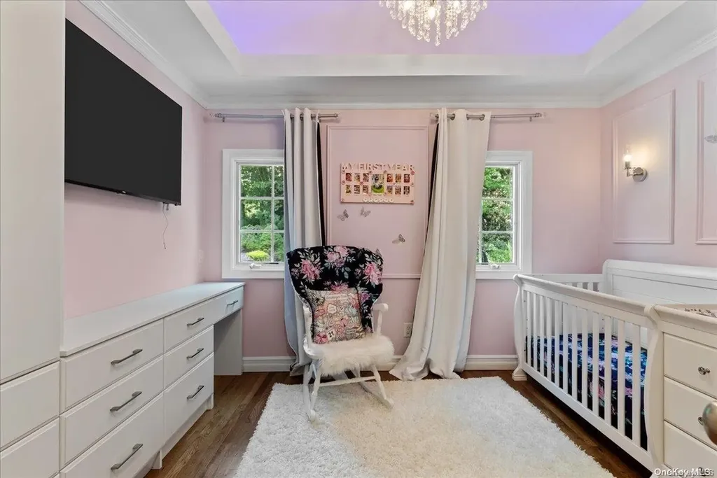 2 Susan Lane Dix Hills NY 11746