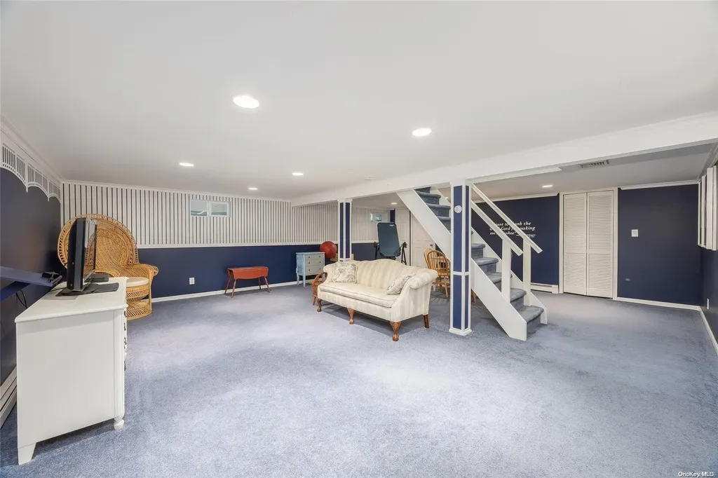 15 Camelot Lane Saint James NY 11780