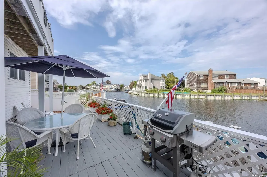 267 Gordon Place Freeport NY 11520