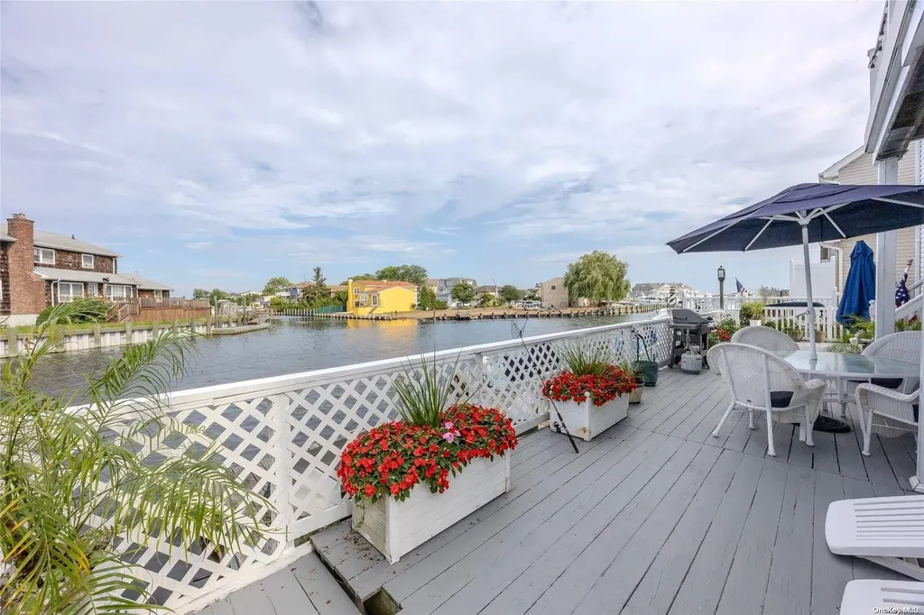 267 Gordon Place Freeport NY 11520