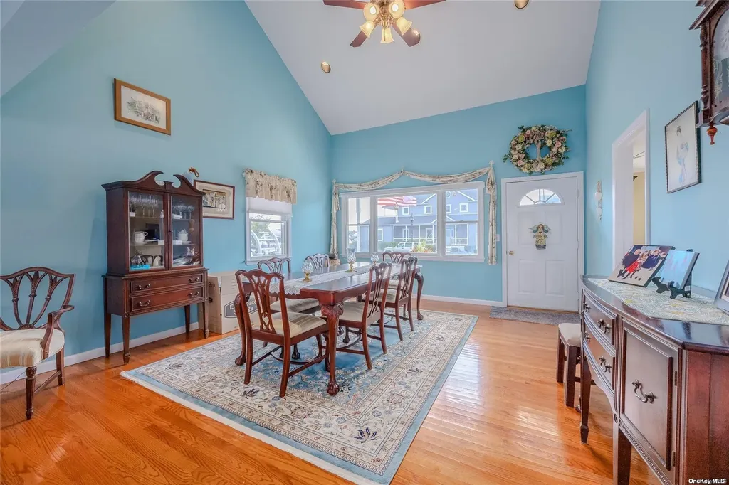 267 Gordon Place Freeport NY 11520