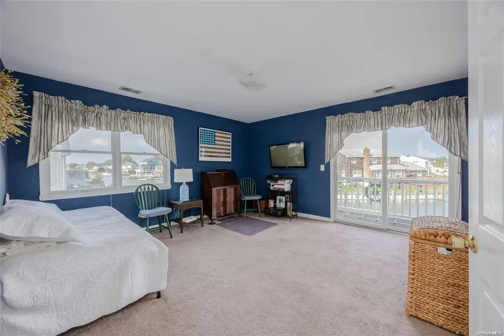 267 Gordon Place Freeport NY 11520