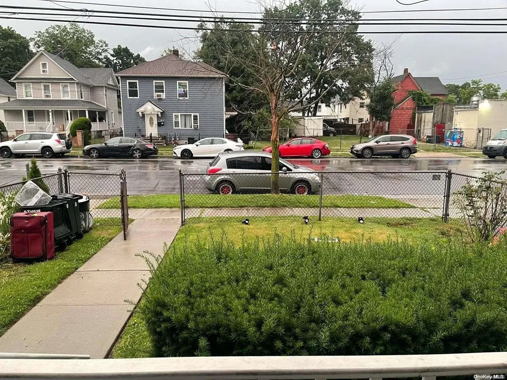 9 Thorne Avenue Hempstead NY 11550