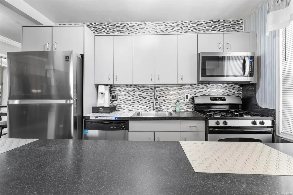 150-40 71st Avenue Flushing NY 11367