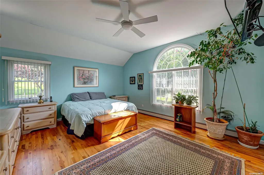 77 Great Rock Drive Wading River NY 11792