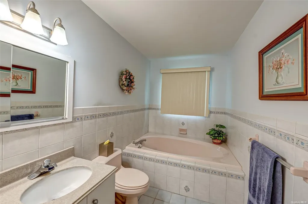 77 Great Rock Drive Wading River NY 11792