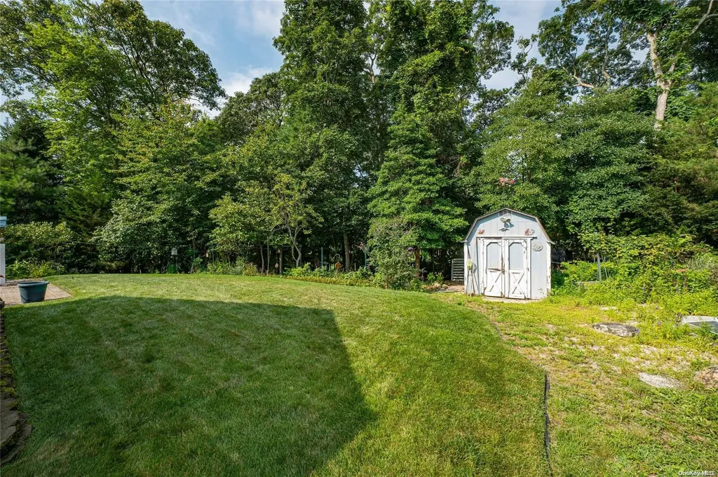 77 Great Rock Drive Wading River NY 11792