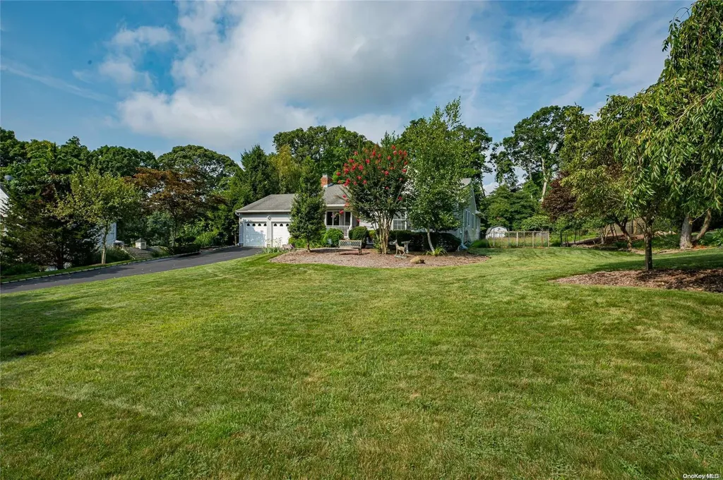 77 Great Rock Drive Wading River NY 11792