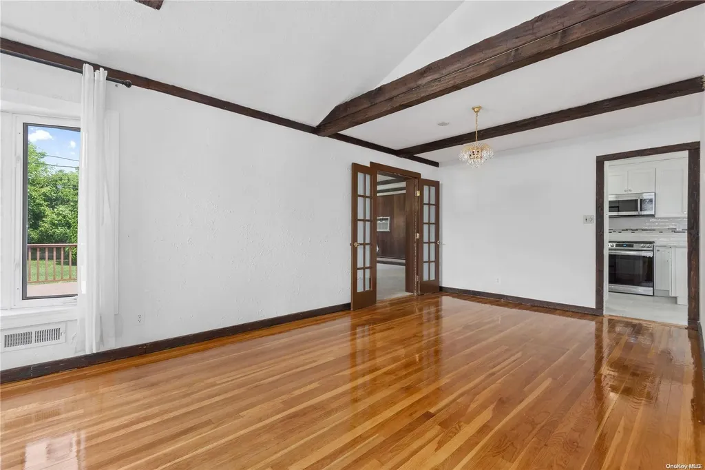 70 Central Park Road Plainview NY 11803