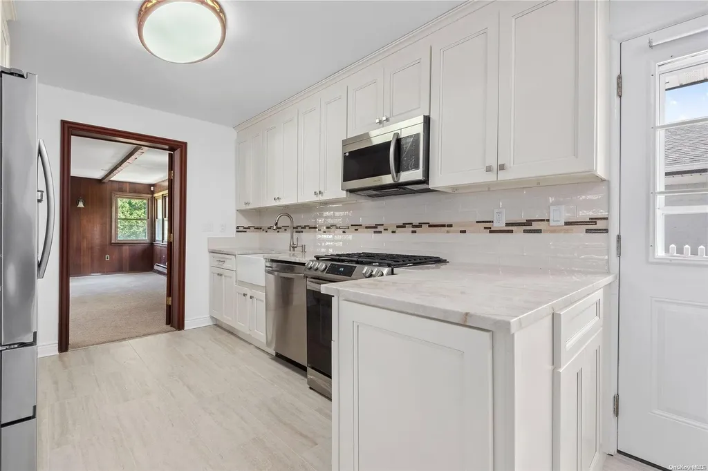 70 Central Park Road Plainview NY 11803