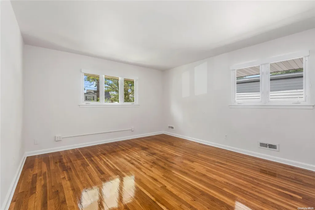 70 Central Park Road Plainview NY 11803