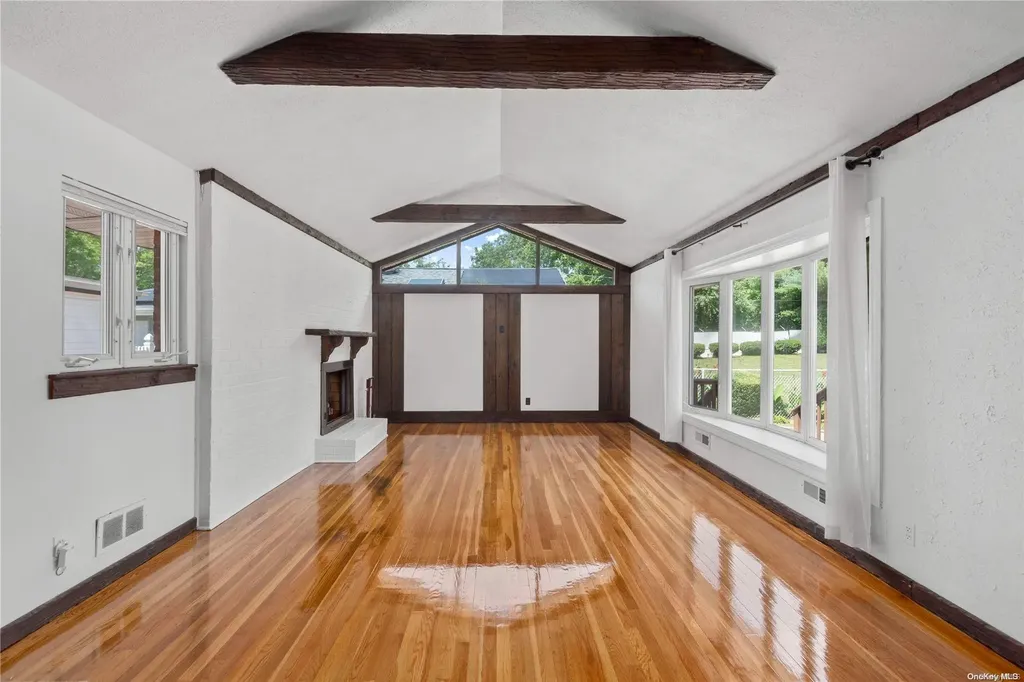 70 Central Park Road Plainview NY 11803