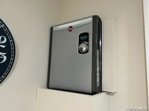 8 Orchard Neck Road Center Moriches NY 11934