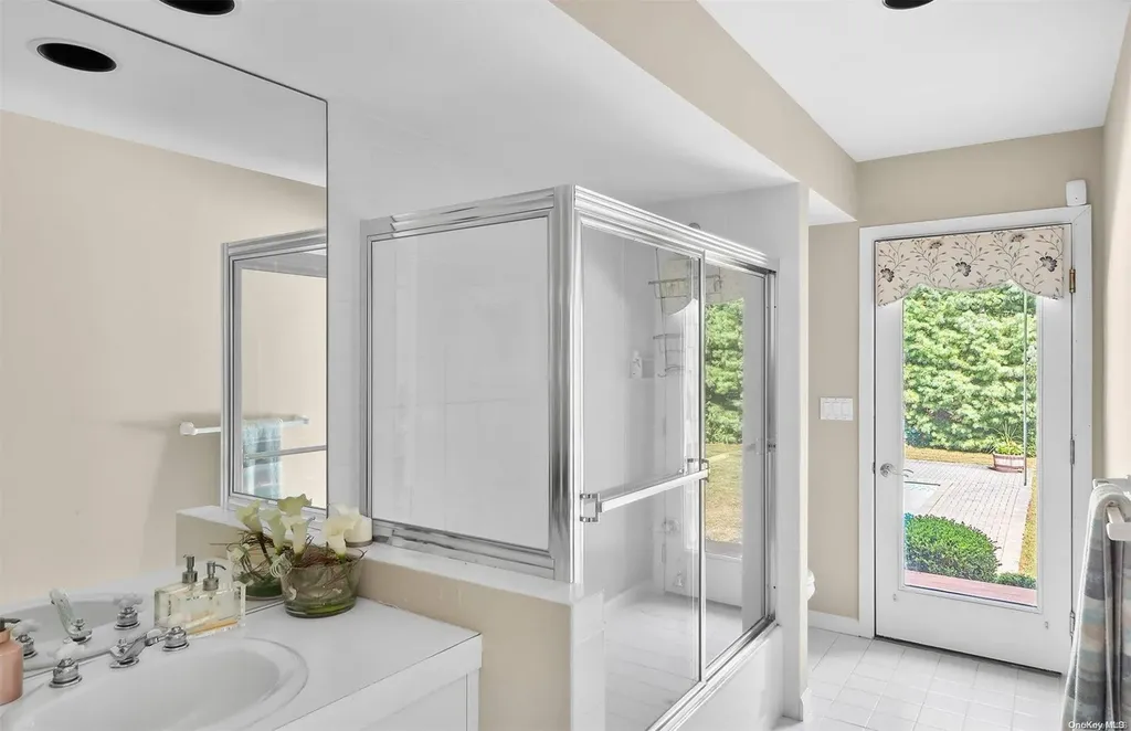 3 Cedar Trail East Hampton NY 11937