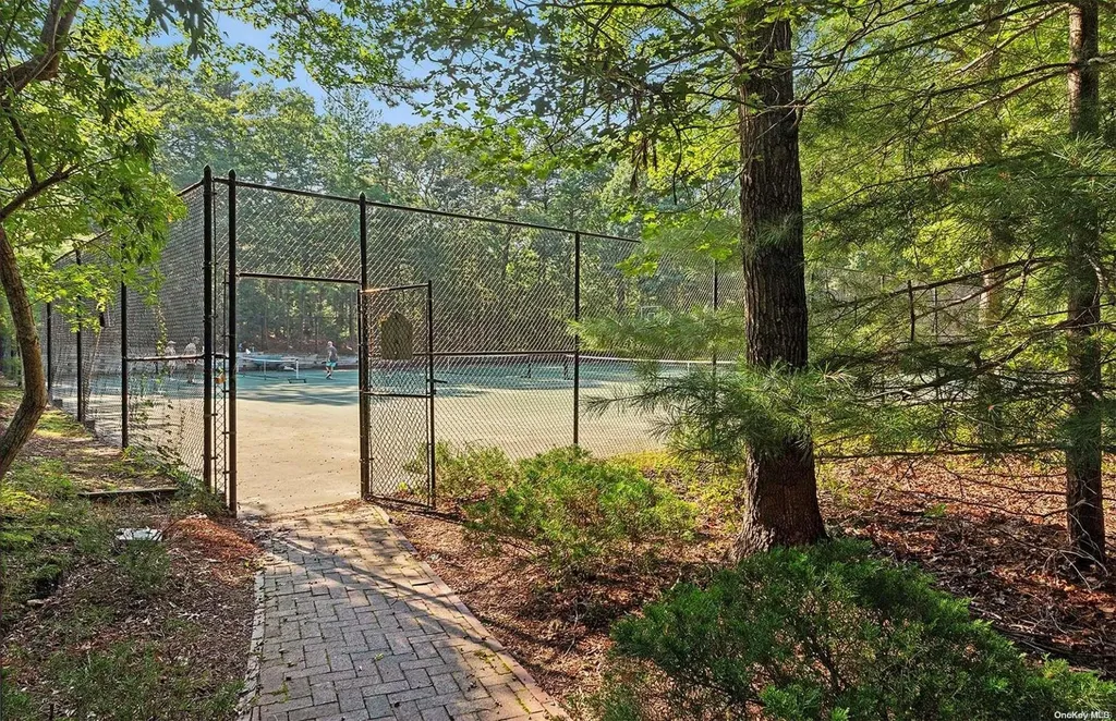 3 Cedar Trail East Hampton NY 11937