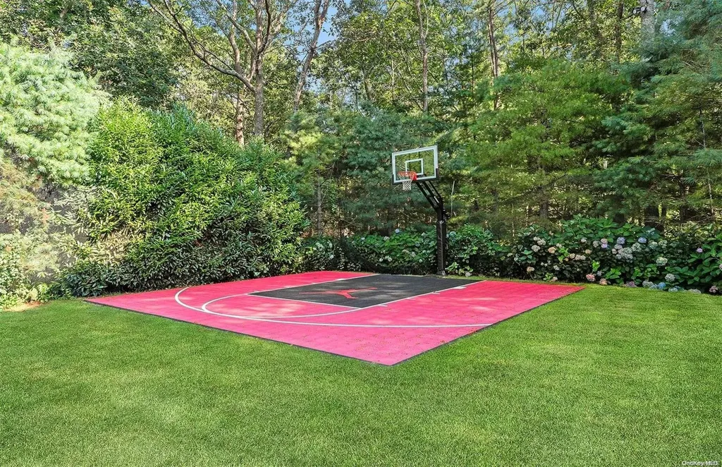 3 Cedar Trail East Hampton NY 11937