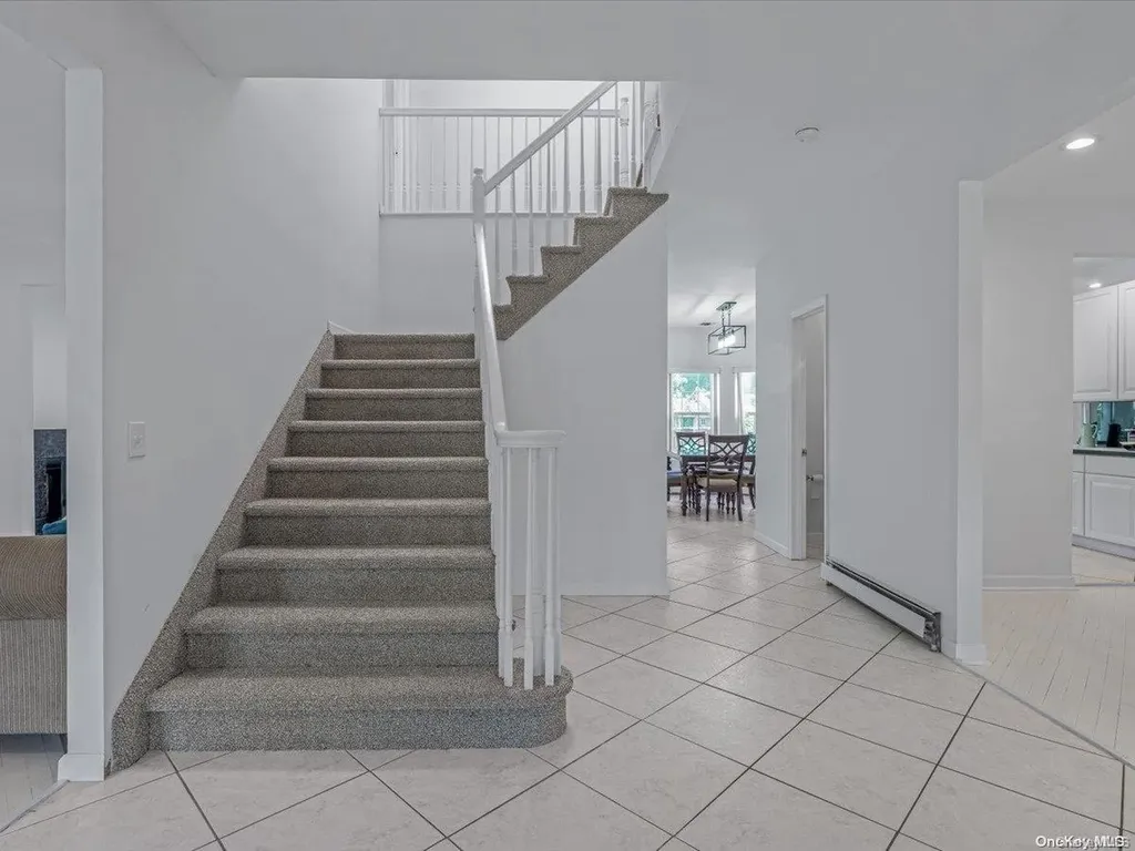 39 Merritts Path Rocky Point NY 11778