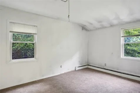 17 Lolly Lane Centereach NY 11720