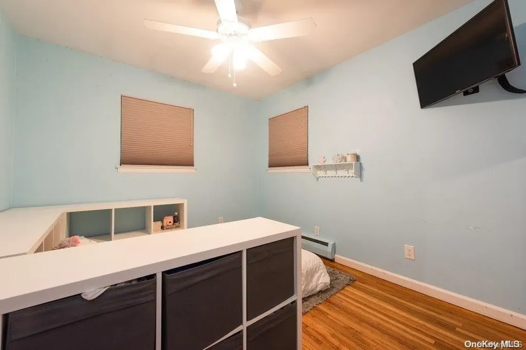 1 Deepdale Glen Cove NY 11542