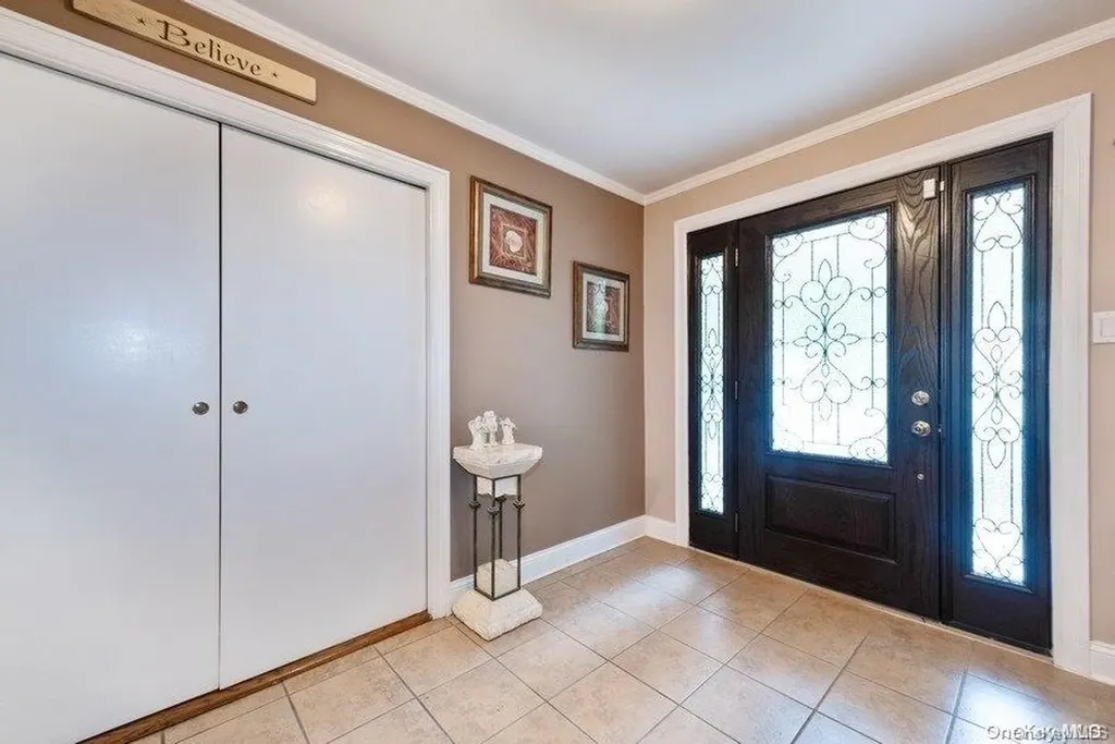 1 Deepdale Glen Cove NY 11542