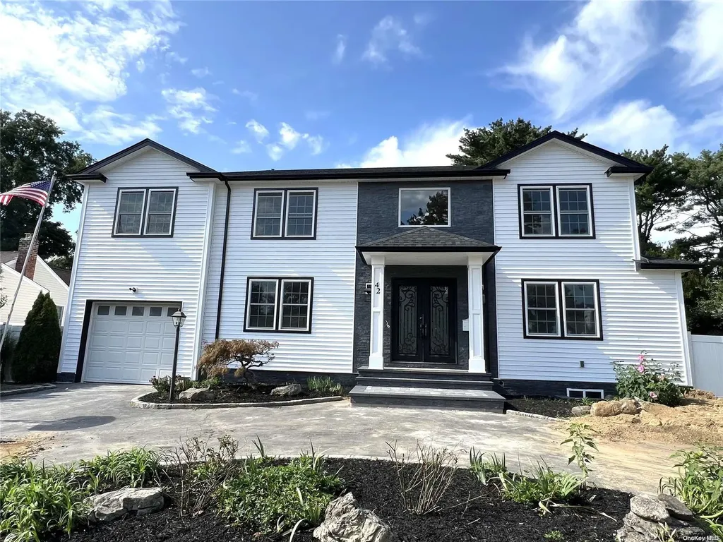 42 Cambria Road Syosset NY 11791