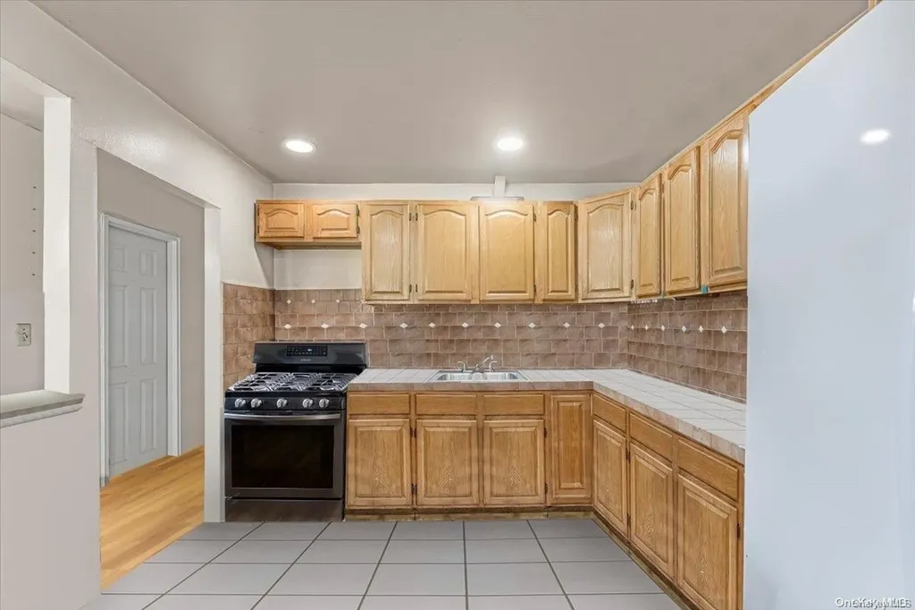 1119 E 81st Street Brooklyn NY 11236