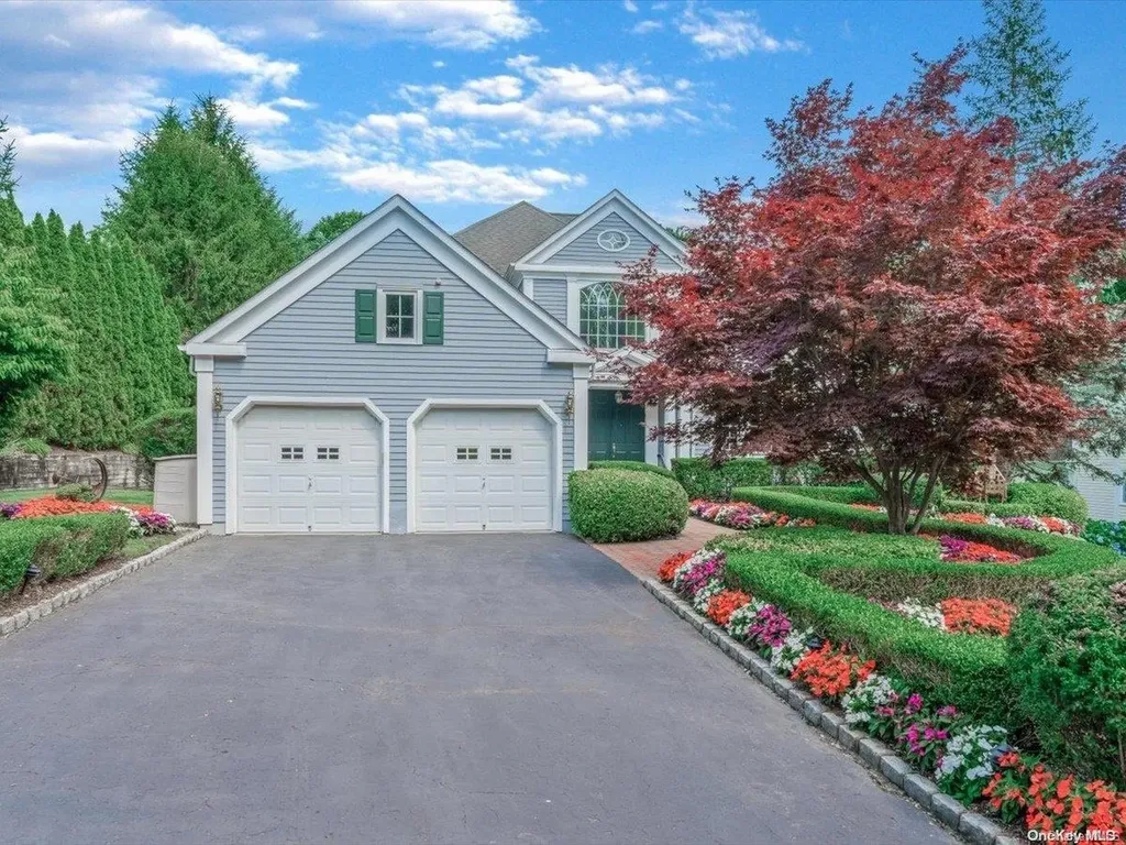 19 Gracewood Drive Manhasset NY 11030