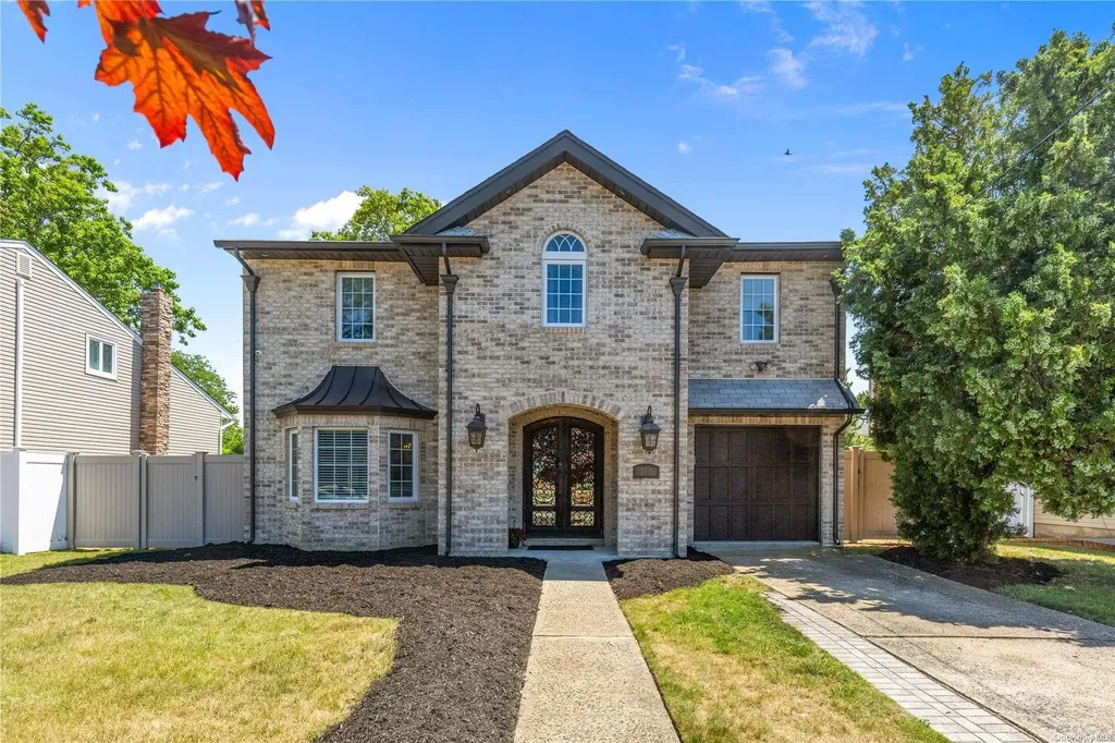 2911 Bellmore Avenue Bellmore NY 11710