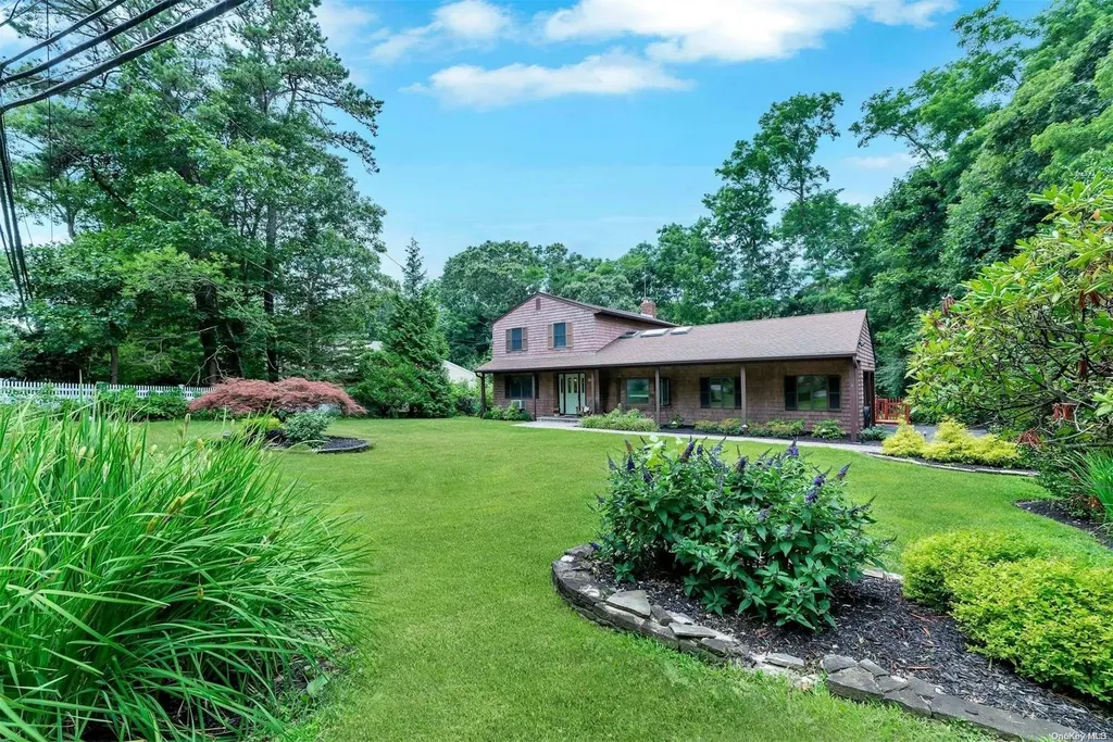 17 Long Pond Road Ridge NY 11961